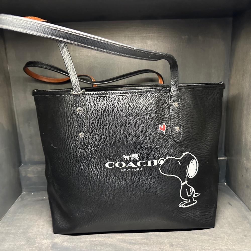 Coach X Snoopy tote